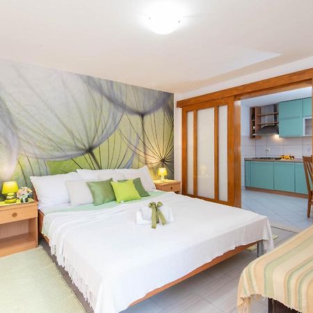 Apartments Lenka Оребич Экстерьер фото