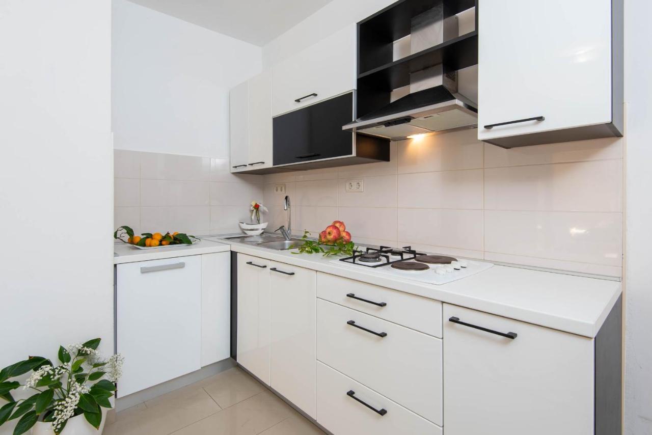 Apartments Lenka Оребич Экстерьер фото